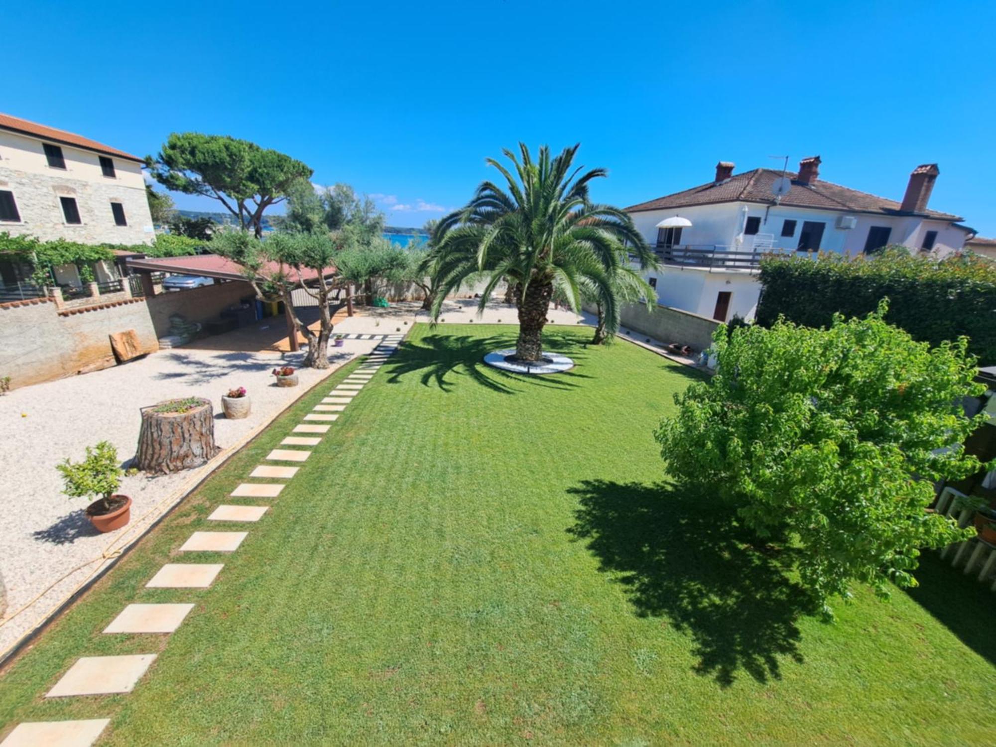 Riva Garden Relax